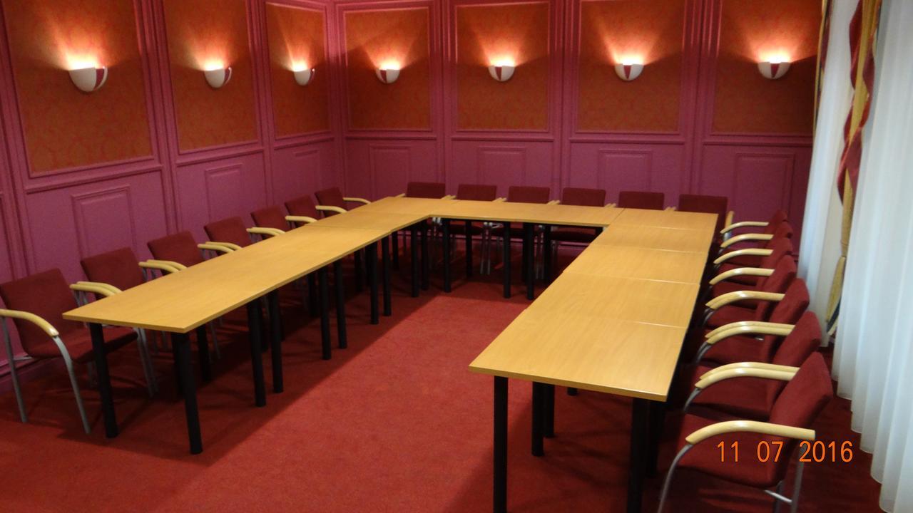 Hôtel Gwarek à Kudowa-Zdrój Extérieur photo
